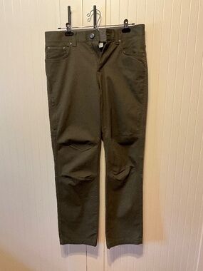 Columbia Cargo Pants never worn